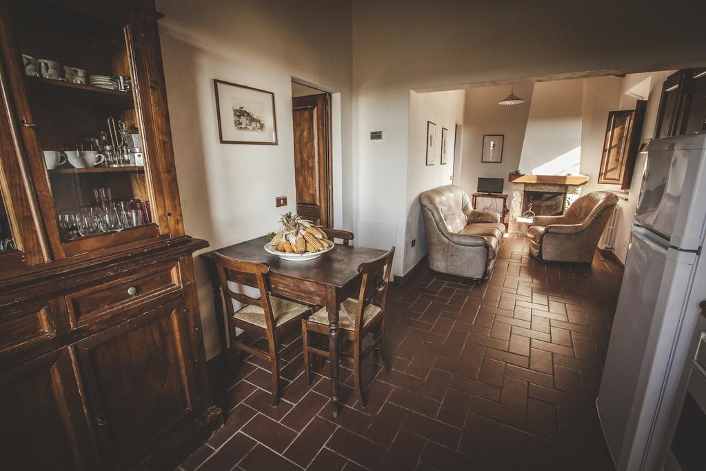 Agriturismo Zampugna 몬테폴로니코 외부 사진